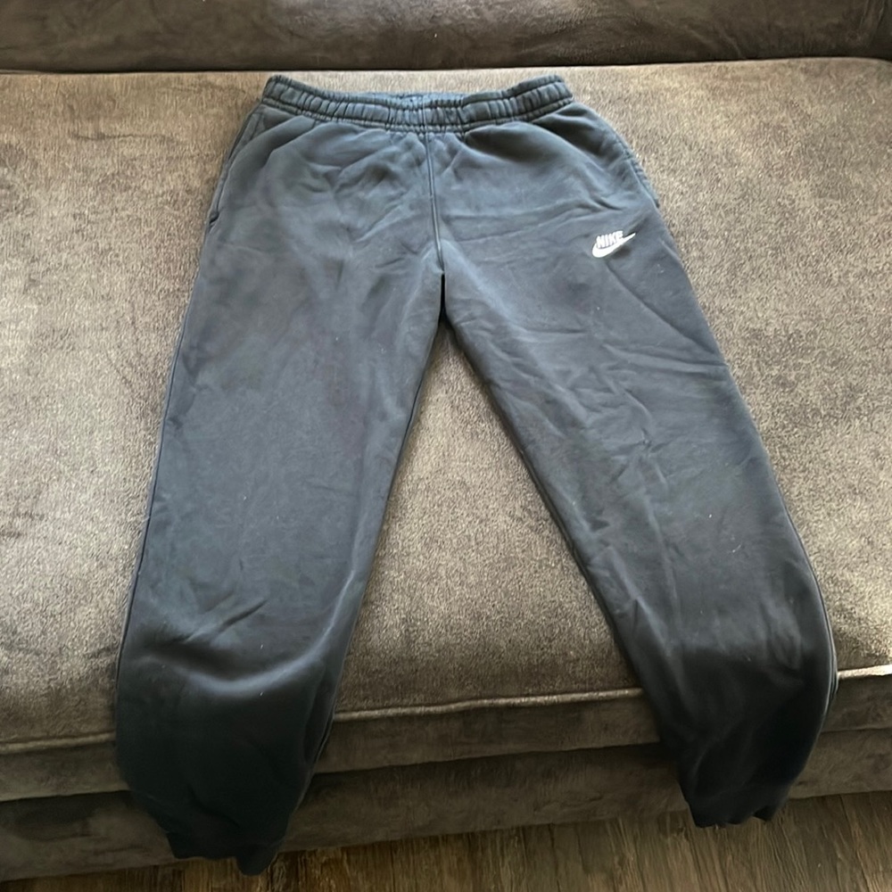 men’s Nike joggers size small good condition used